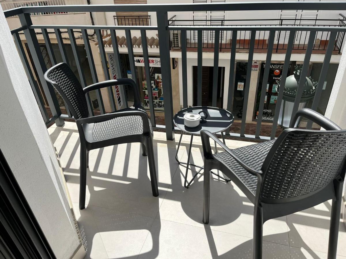 Apartamentos Mombasa 1 Planta 内尔哈 外观 照片