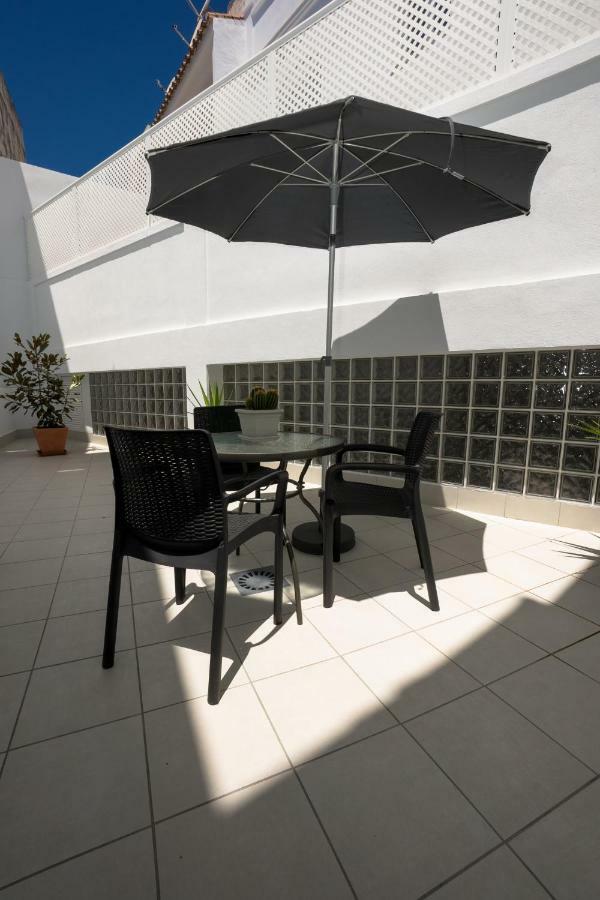 Apartamentos Mombasa 1 Planta 内尔哈 外观 照片
