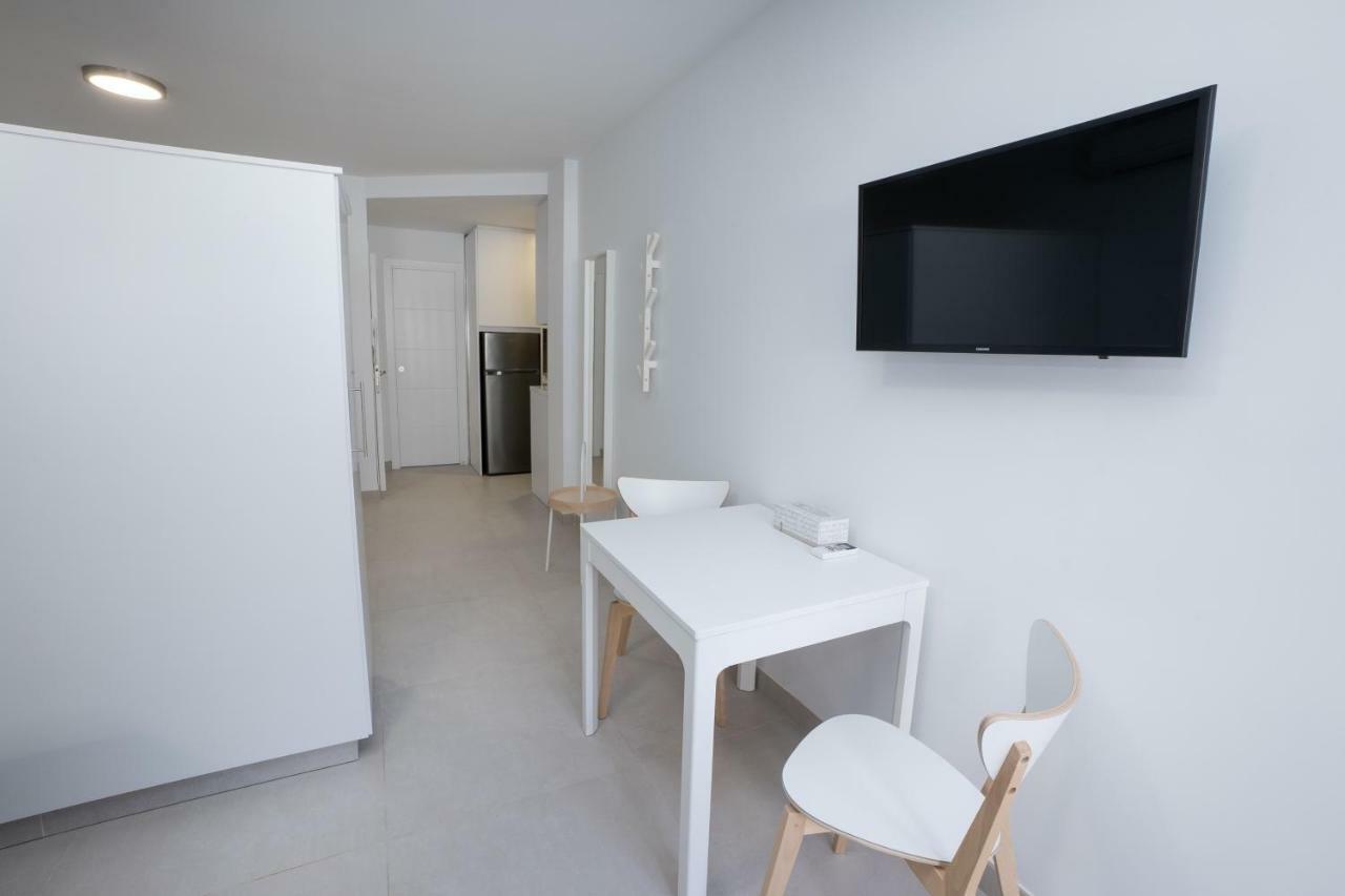 Apartamentos Mombasa 1 Planta 内尔哈 外观 照片