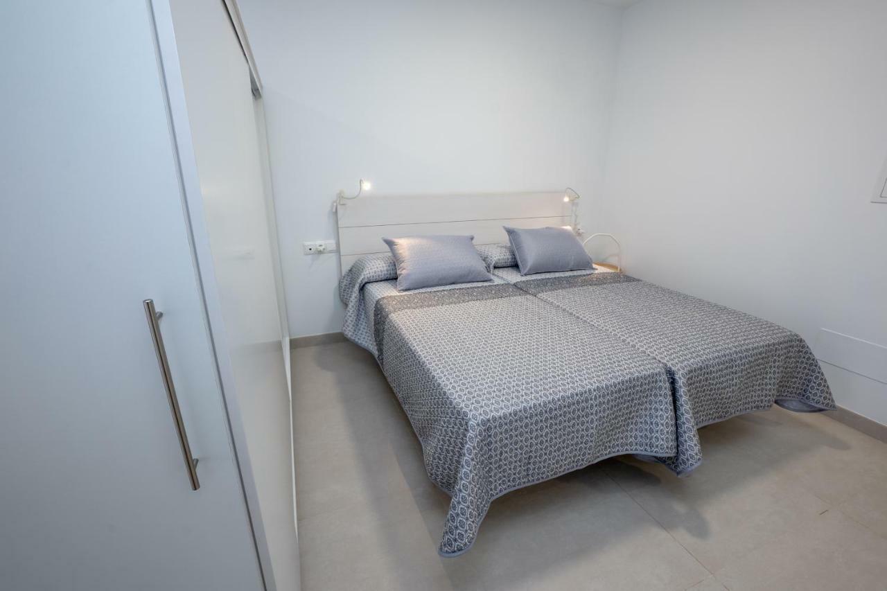 Apartamentos Mombasa 1 Planta 内尔哈 外观 照片