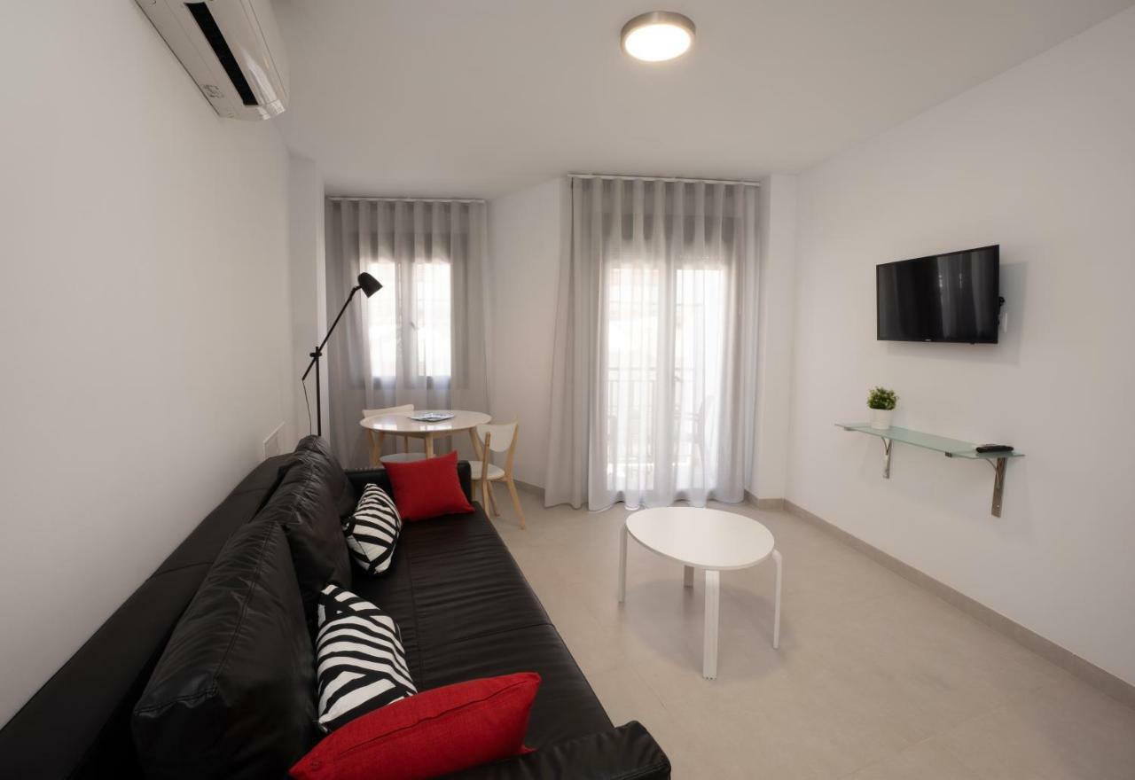Apartamentos Mombasa 1 Planta 内尔哈 外观 照片