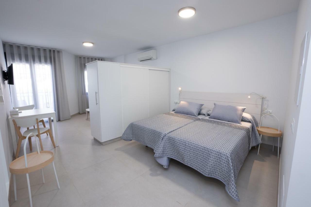 Apartamentos Mombasa 1 Planta 内尔哈 外观 照片