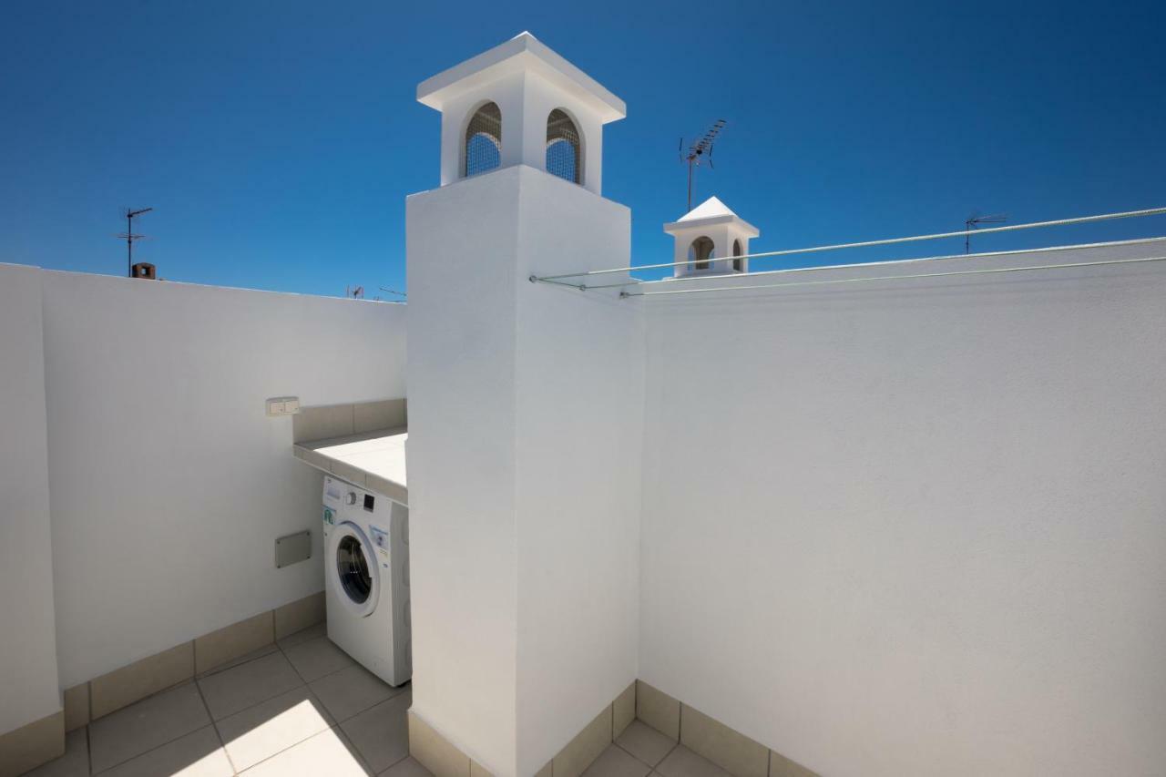 Apartamentos Mombasa 1 Planta 内尔哈 外观 照片