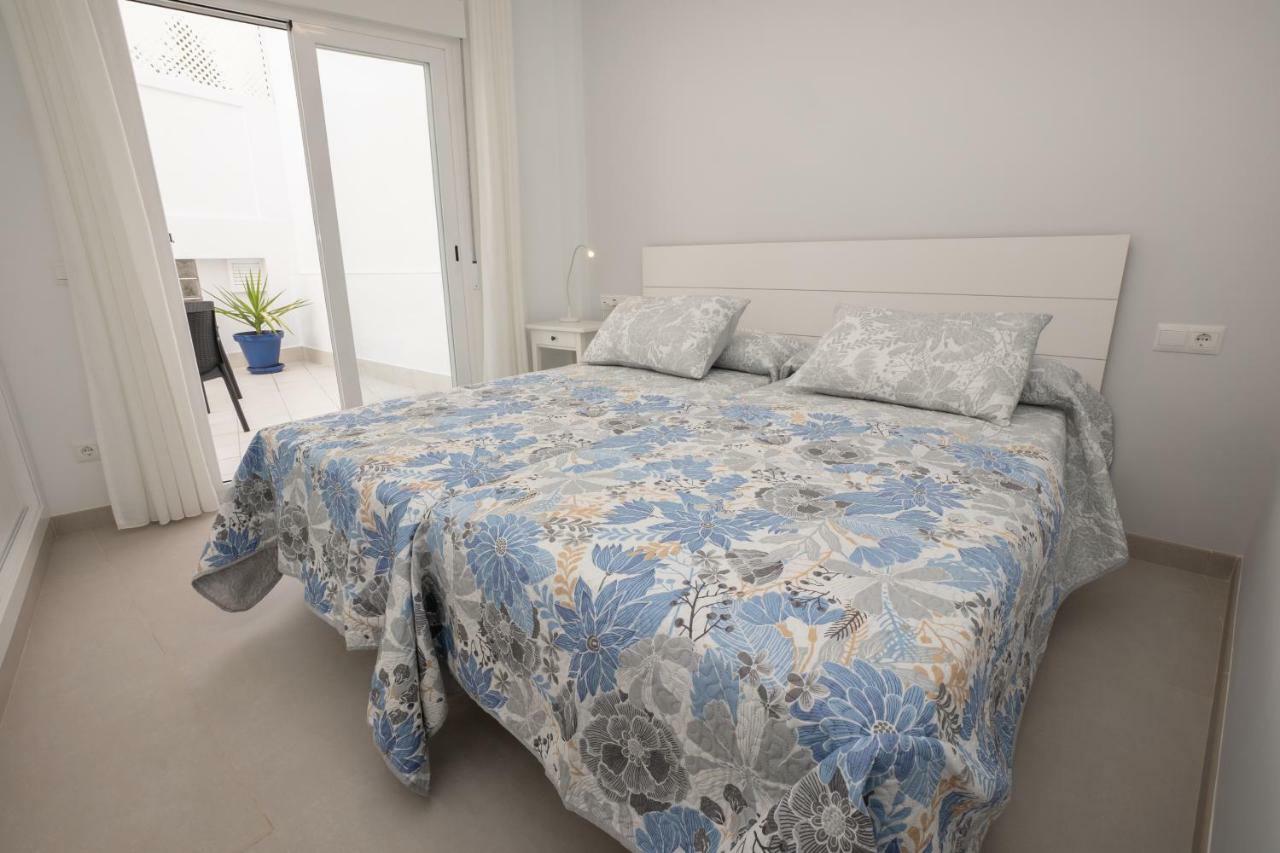 Apartamentos Mombasa 1 Planta 内尔哈 外观 照片
